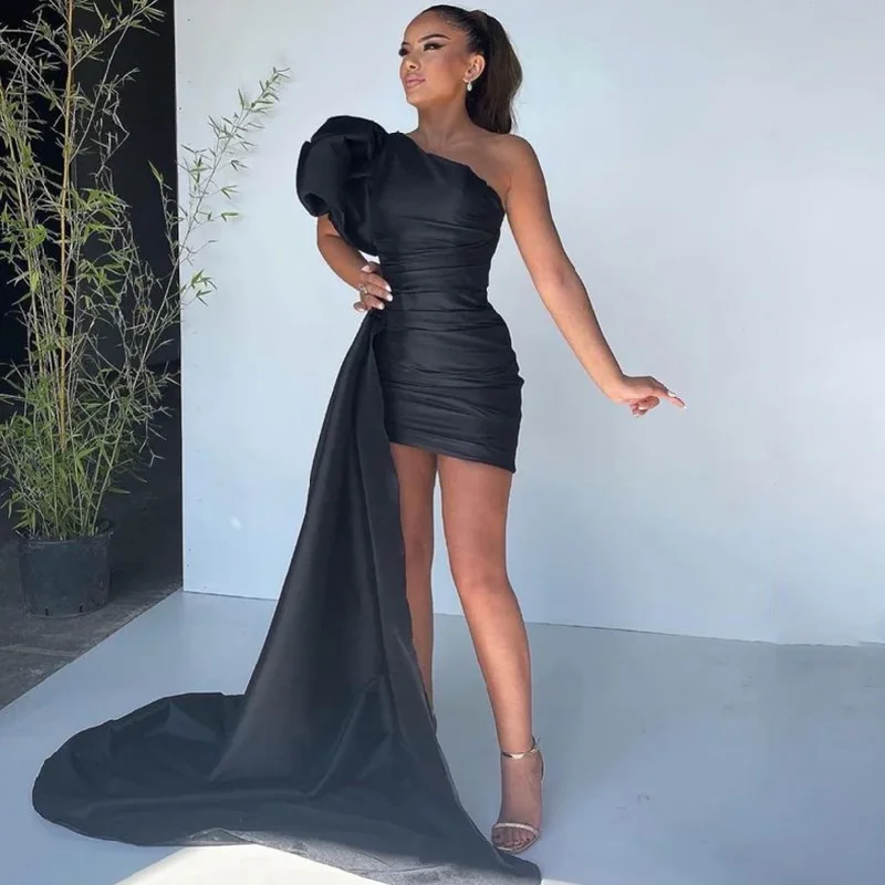 Black Mini Sexy Evening Dresses One Shoulder Puff Sleeves Pleats Prom Dress Backless Solid Satin Clubbing Celebrity Party Gowns Black Mini Sexy Evening Dresses One Shoulder Puff Sleeves Pleats Prom Dress Backless Solid Satin Clubbing Celebrity Party Gowns
